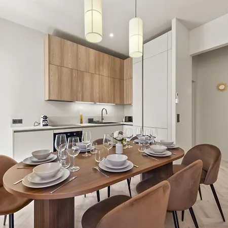 Apartment Elegant Et Spacieux 4 Pieces, Pres De Monaco - Hi *