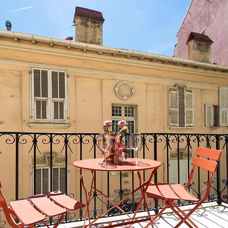Apartment Elegant Et Spacieux 4 Pieces, Pres De Monaco - Hi *